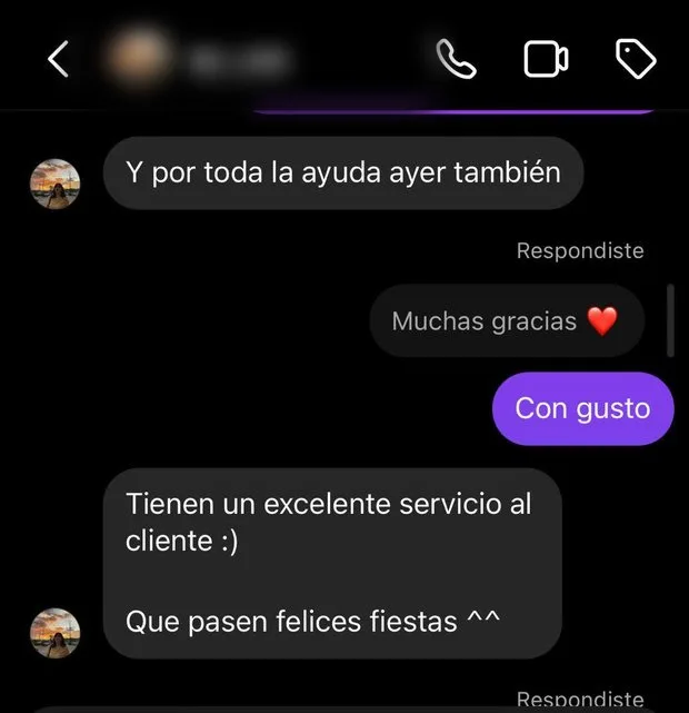 Mensaje de un cliente de Distrito Design: atención al cliente