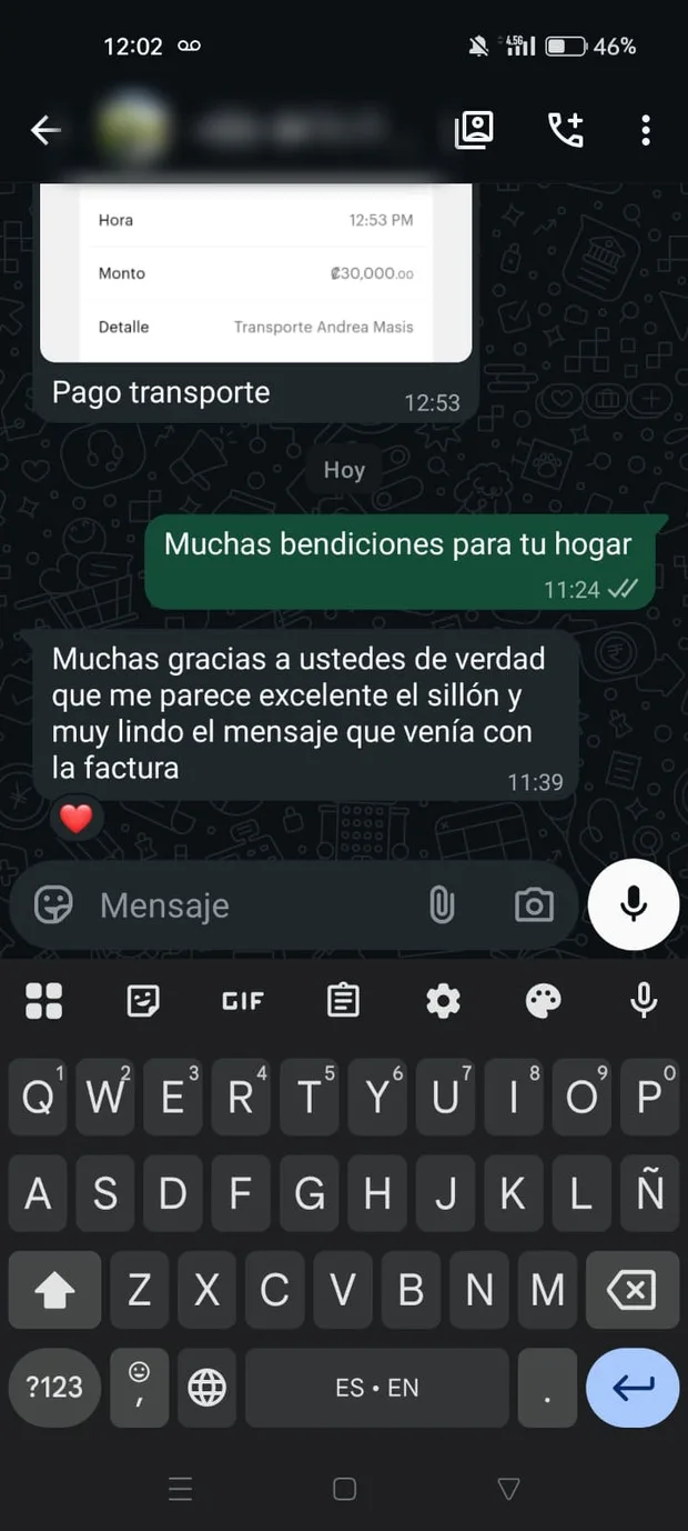 Mensaje de un cliente de Distrito Design: el sillón y el mensaje que venía con la factura